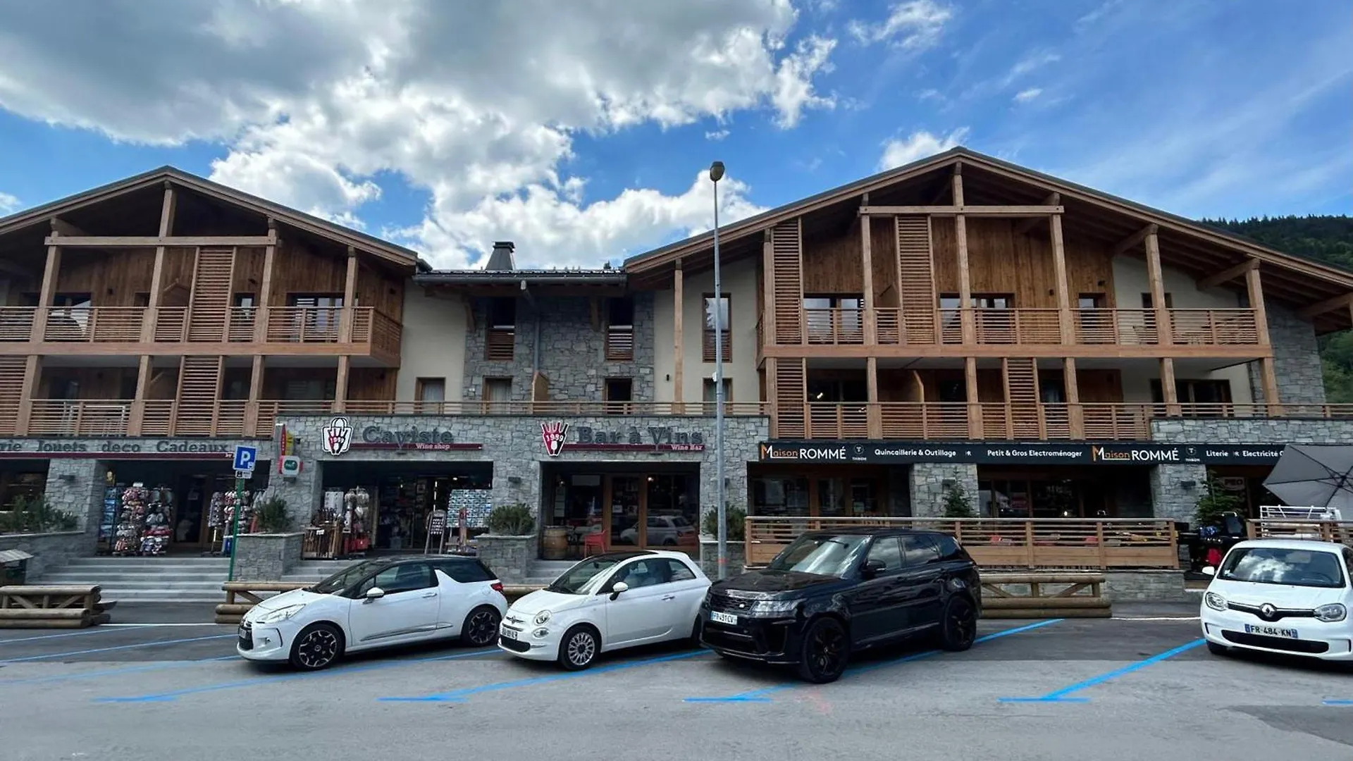 Apartment Les Gets: Apt 4-6Pers, Centre, Proche Pistes, Terrasse, Wifi, Parking - Fr-1-623-317 France